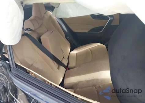 2019 Toyota Rav4 Le z USA, uszkodzony, nr VIN JTMH1RFV1KD020213